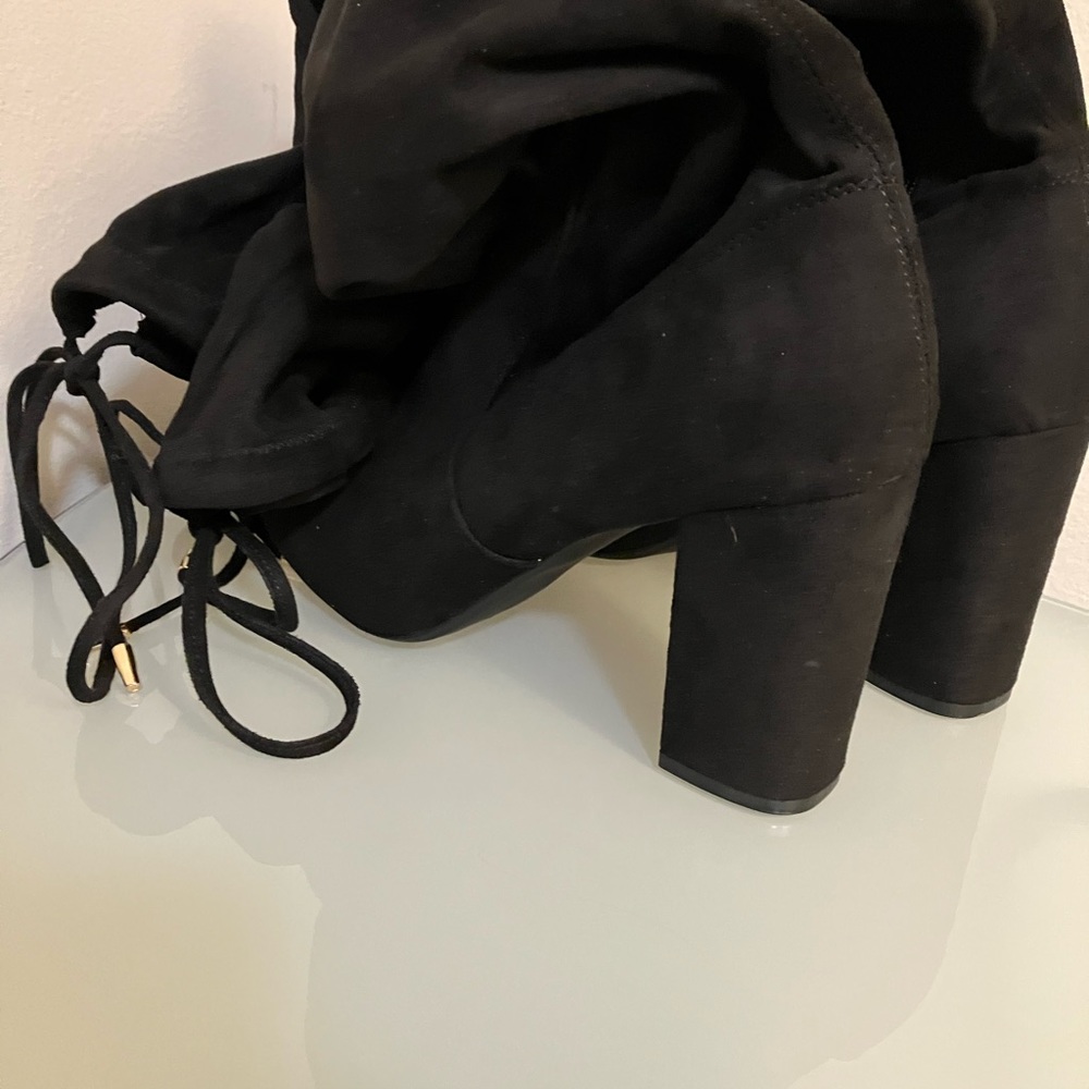 Candie’s high boots with ties. Size 10. - Picture 3 of 9